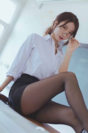 欧美男生背影图片黑白_蓝光手机在线看